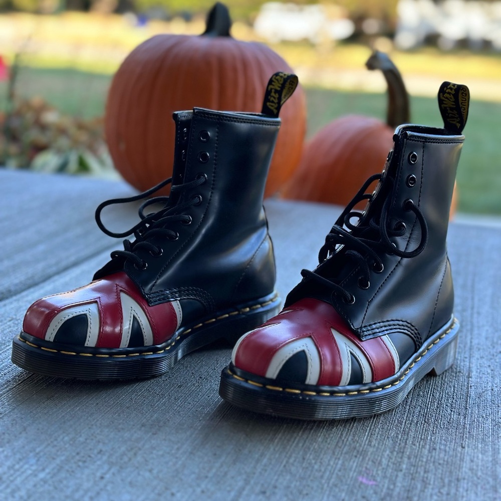 Dr. Martens Union Jack 1460 The Original Boots
